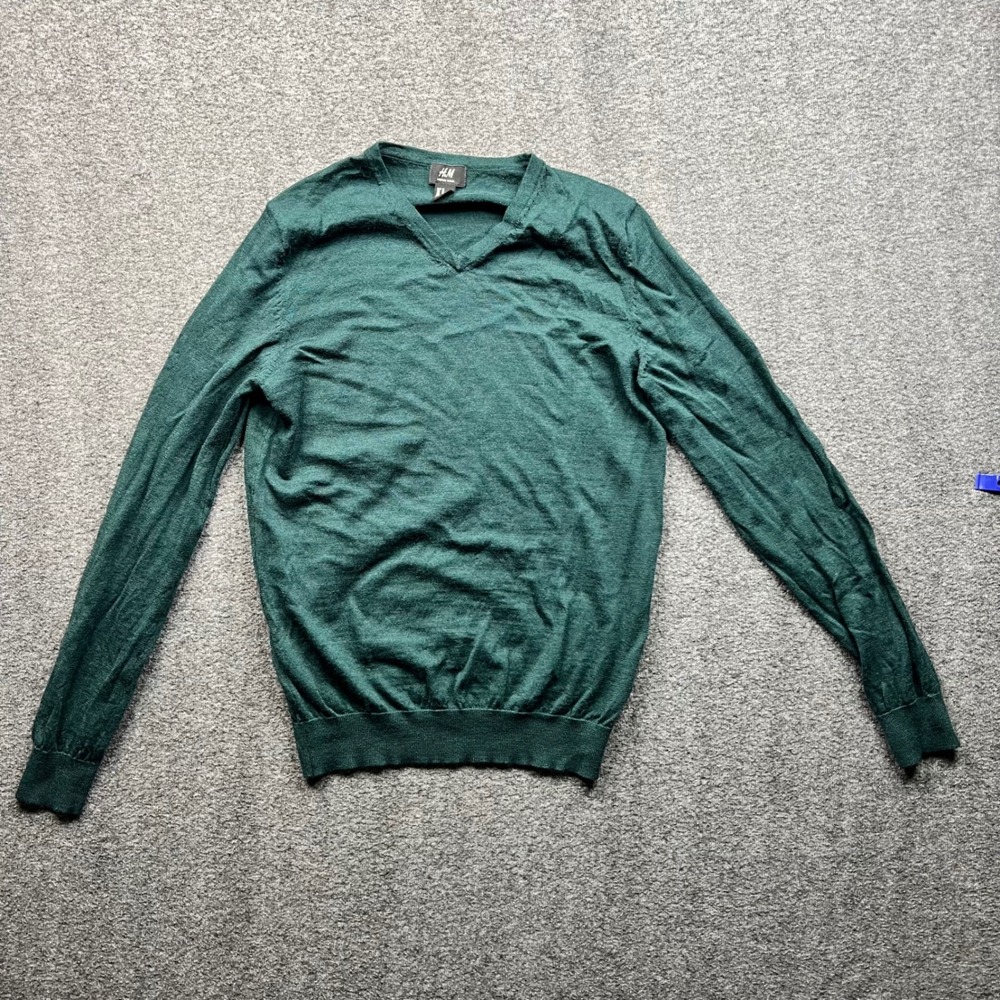 H&M‎ Sweater Mens Medium Green Merino Wool V-Neck Long Sleeve Pullover